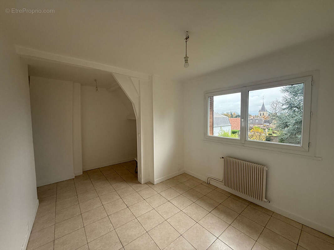 Maison à SAINTE-GENEVIEVE