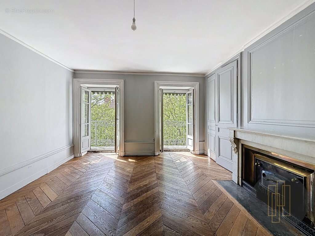 Appartement à LYON-6E