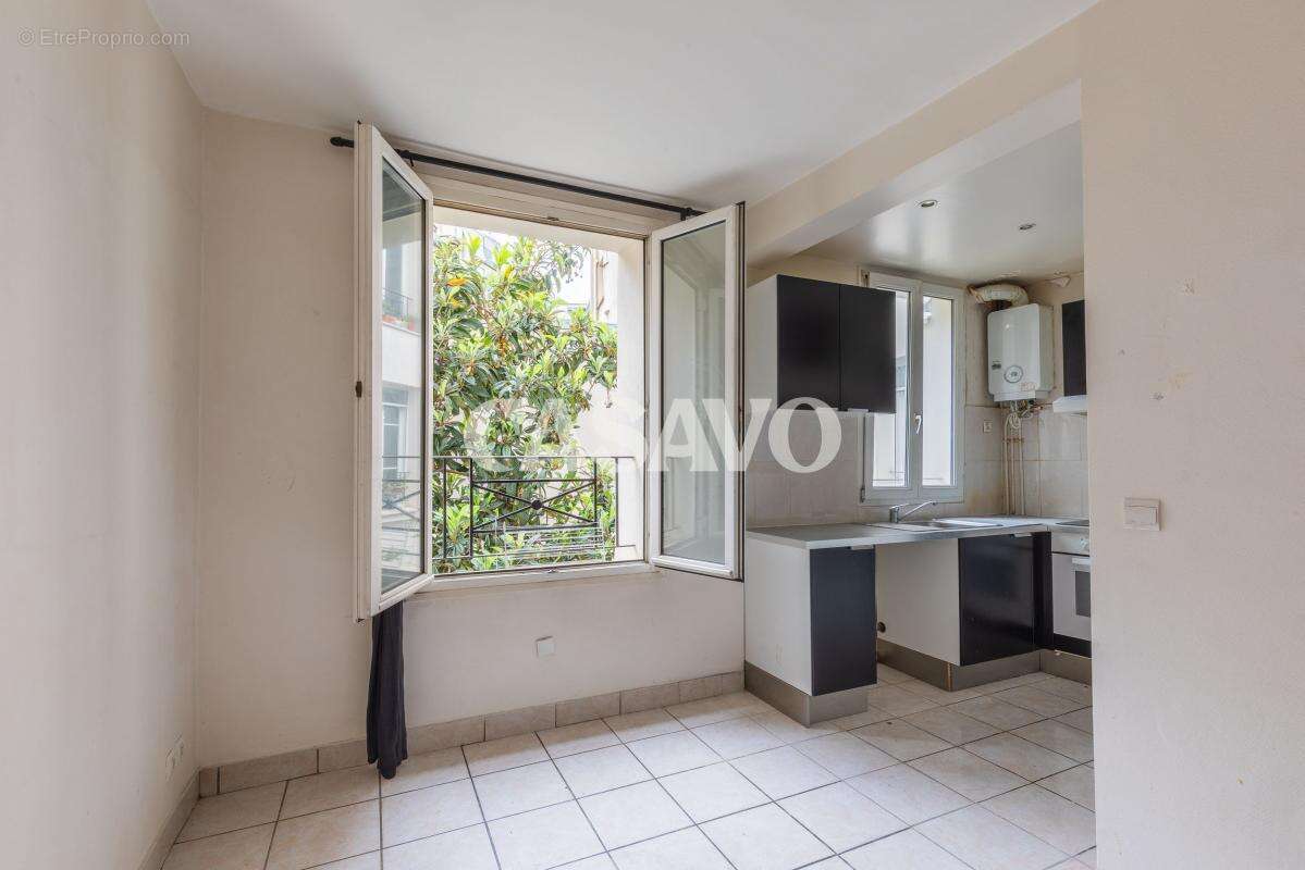 Appartement à PARIS-18E