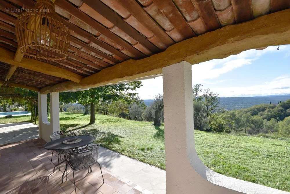 Maison à MONTAUROUX