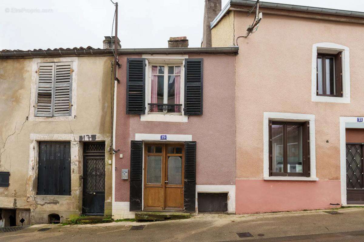 Maison à BOURBONNE-LES-BAINS