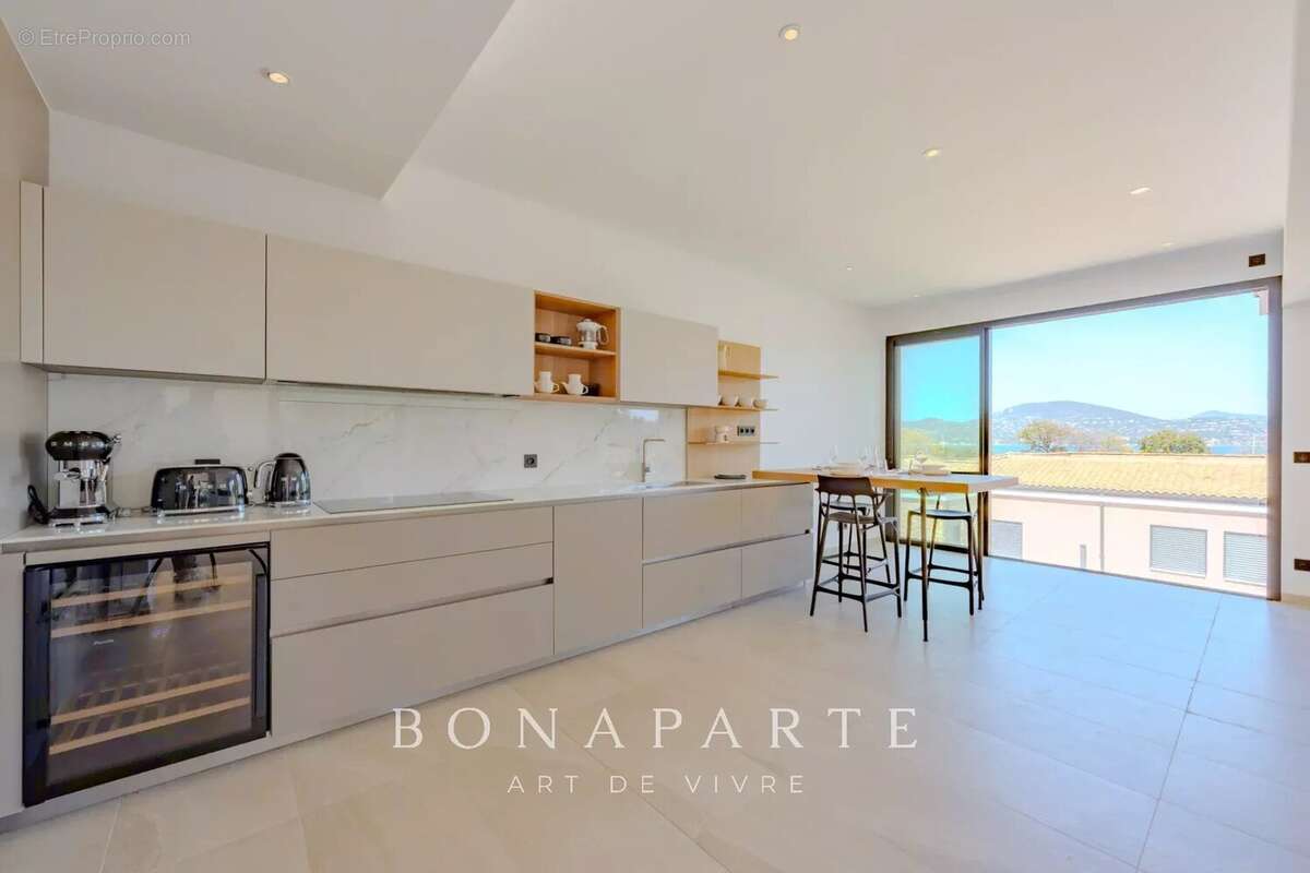 GASSIN - SAINT-TROPEZ Exclusivité : Magnifique villa-appartement en duplex avec très belle vue merUSIVITE : Magnifique "villa ap - photo 25