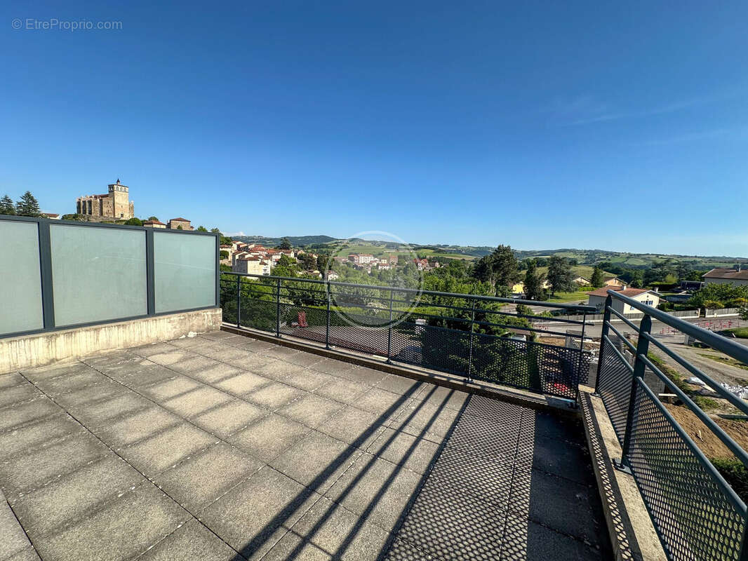 Appartement à SAINT-SYMPHORIEN-SUR-COISE