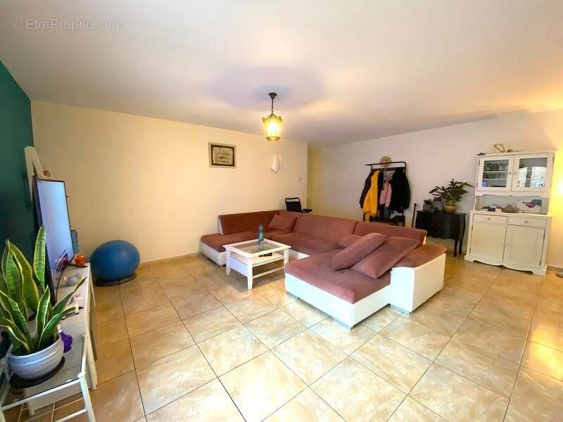 Immeuble à vendre - 2 appartements T4 de 120m2 - AIRE SUR L'ADOUR (40) - photo 2