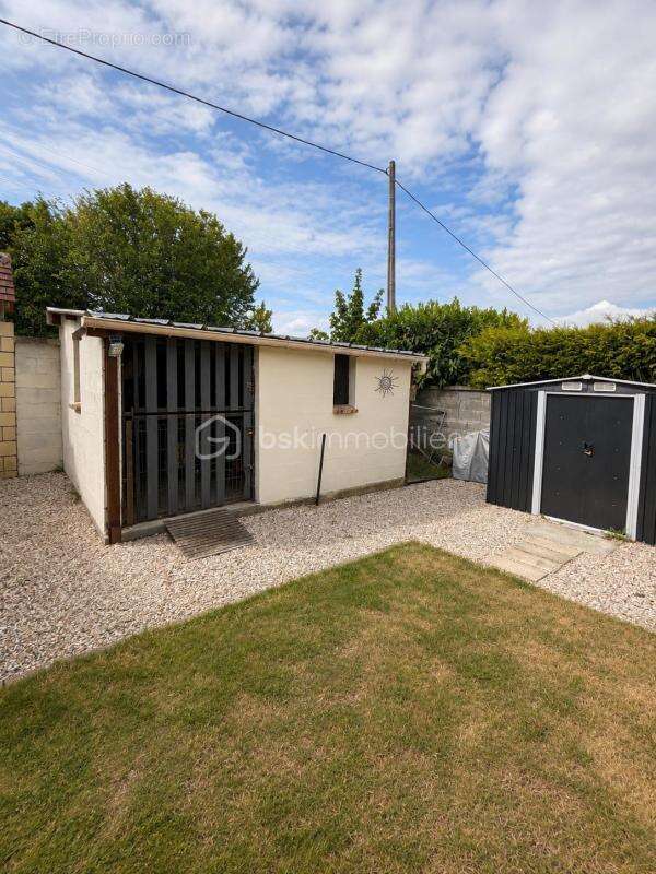 Maison plain-pied 100 m² 4 chambres à vendre - Terrain 1100 m² avec piscine - photo 10