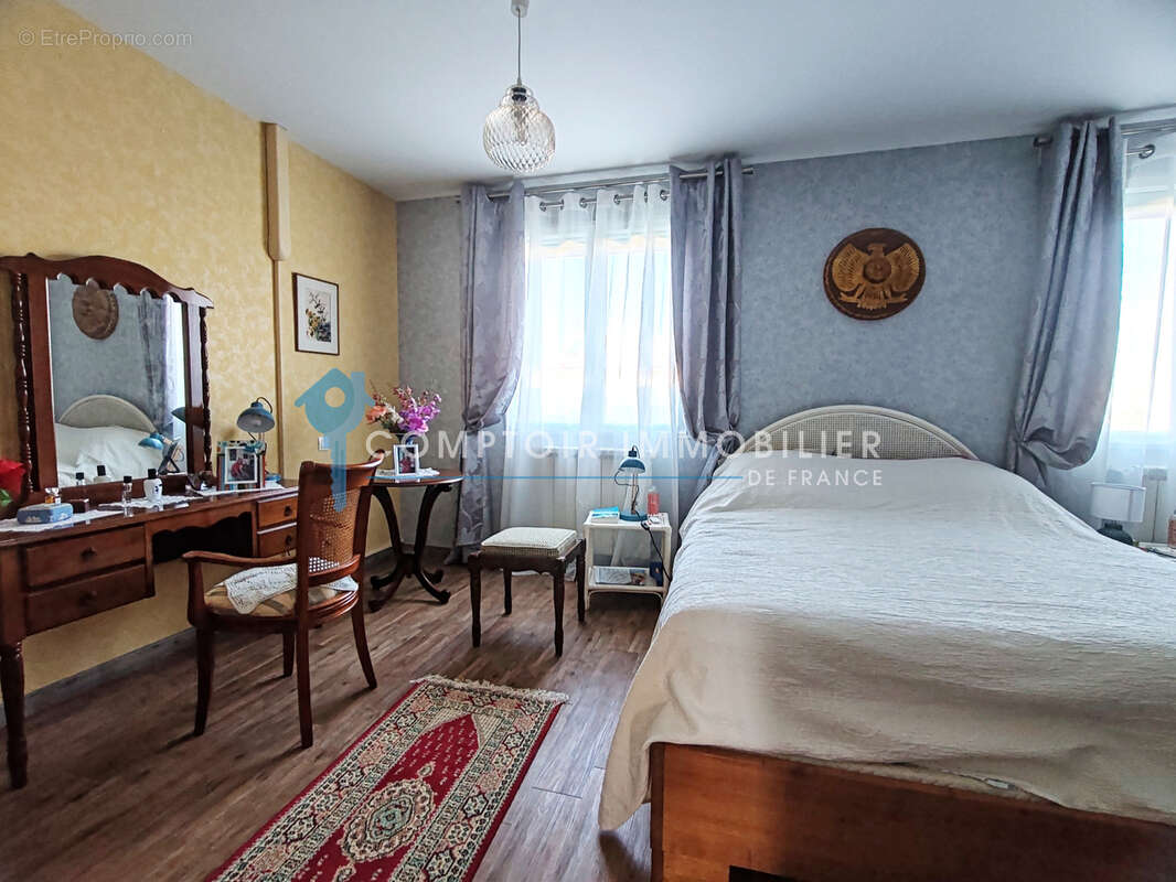 A VENDRE Maison de plain-pied 4 pièce + garage indépendant - photo 9