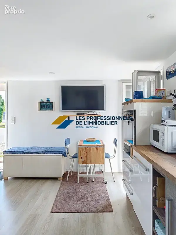 Sur Herbignac un bien rare, deux maison, deux univers. - photo 11