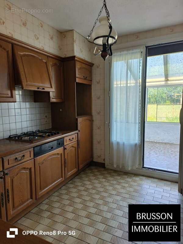 Maison 102 m² à Castres  - photo 2