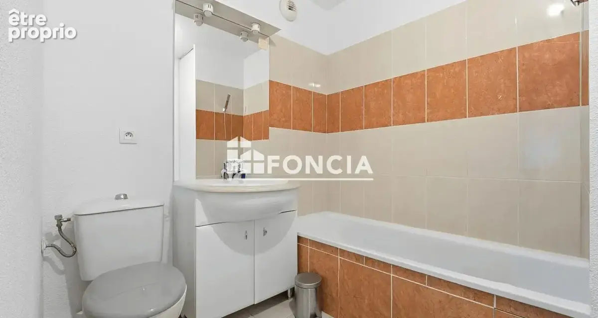 À vendre – saint-andré-de-la-roche – grand studio avec terrasse, parking et piscine - 155 000 € - photo 4