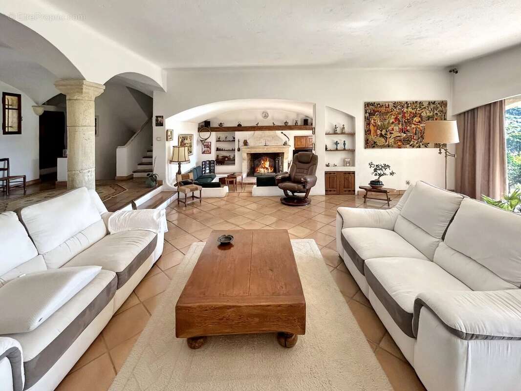 Propriété de caractère à Antibes – Quartier Eucalyptus - photo 7