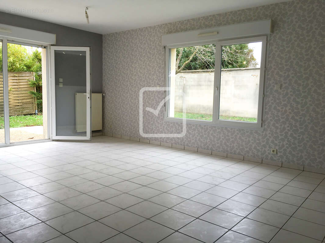 Maison à CISSE