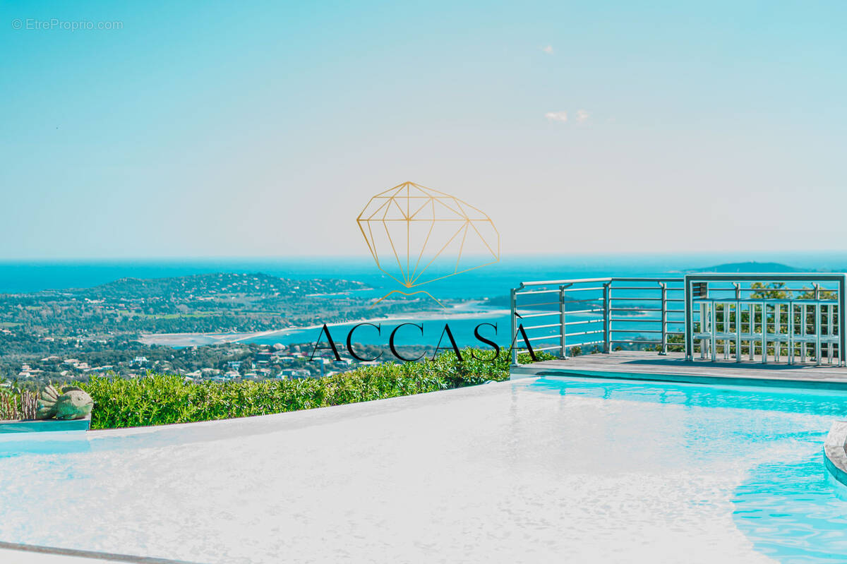 Maison à PORTO-VECCHIO