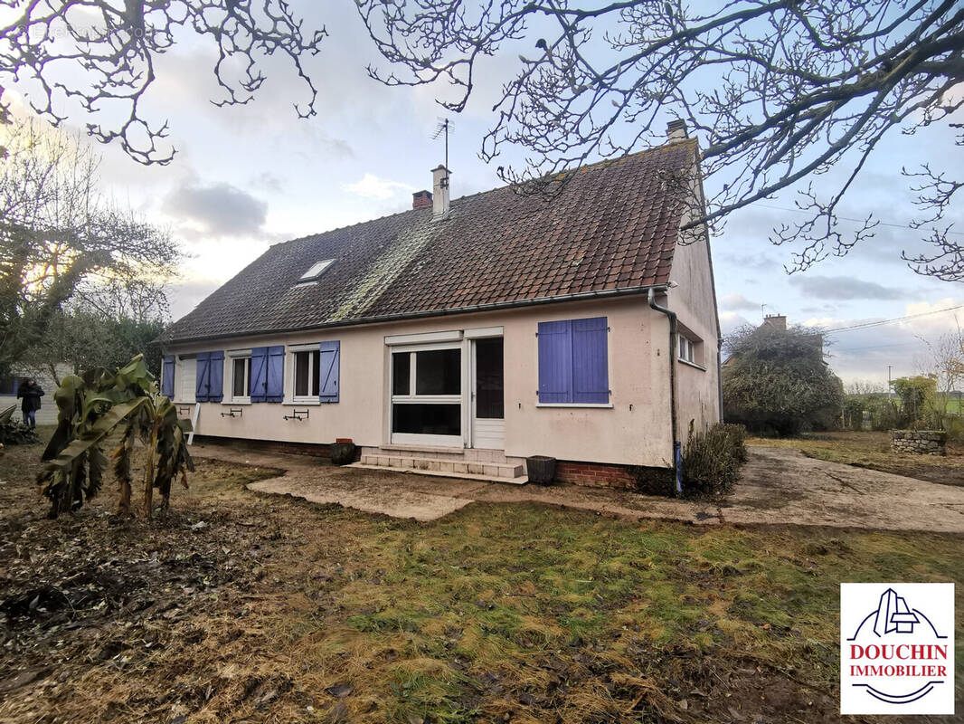 Maison à DOMLEGER-LONGVILLERS
