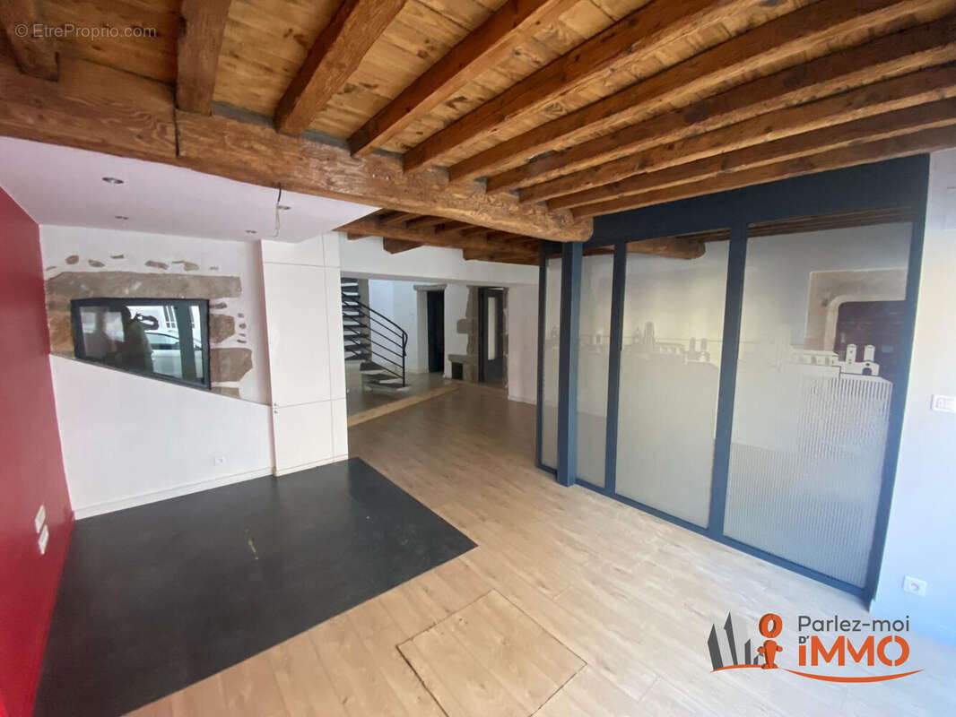 Commerce 300 m² à Montbrison  - photo 2