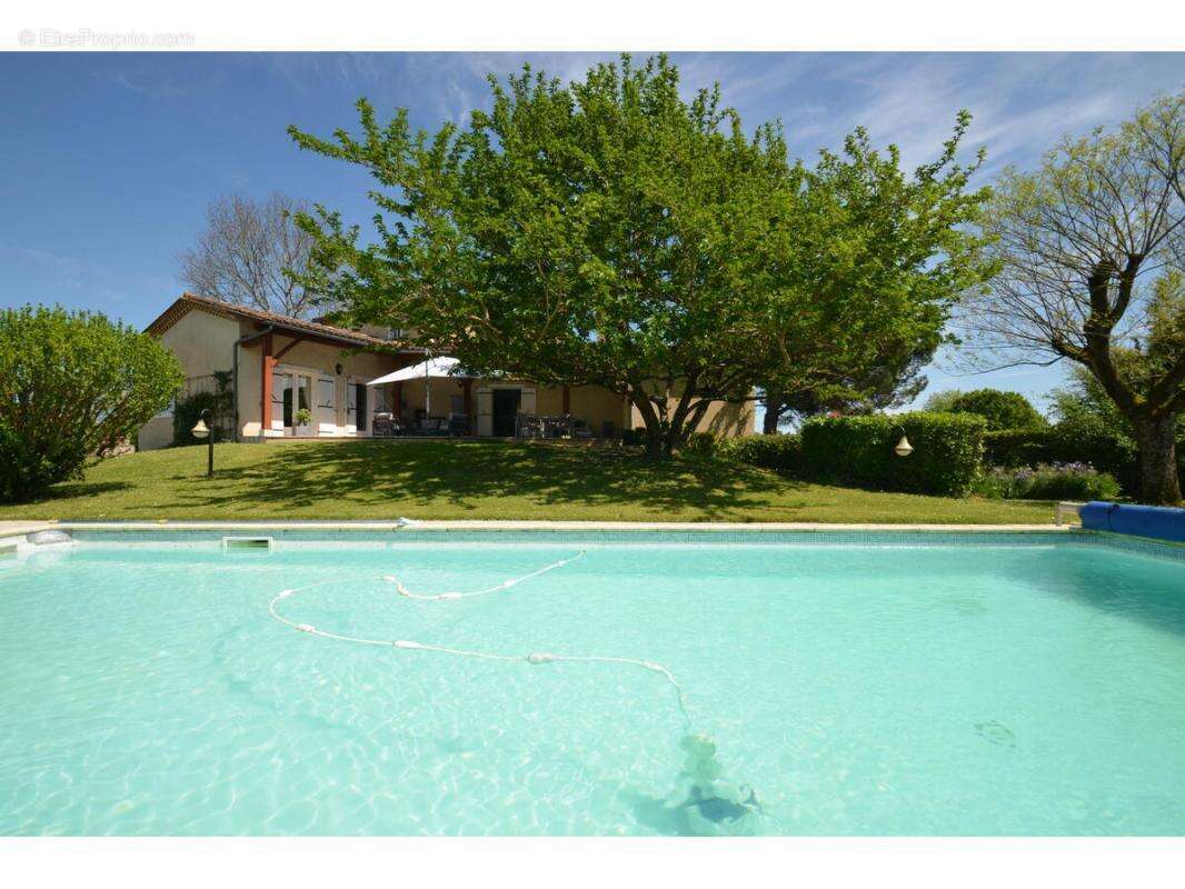 Maison à MONTPON-MENESTEROL