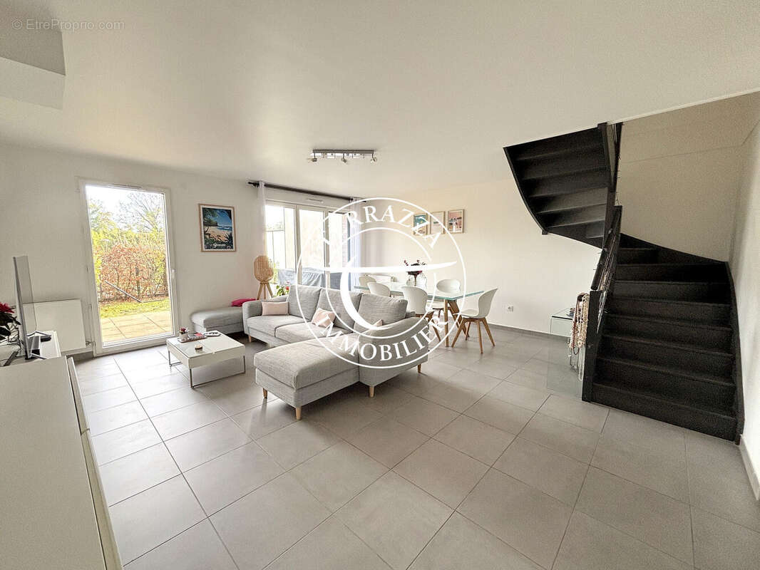 Appartement à LOUVECIENNES