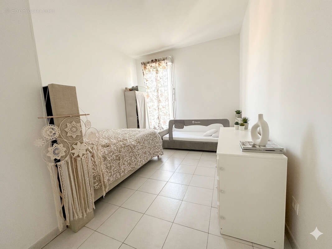 Appartement à SEPTEMES-LES-VALLONS