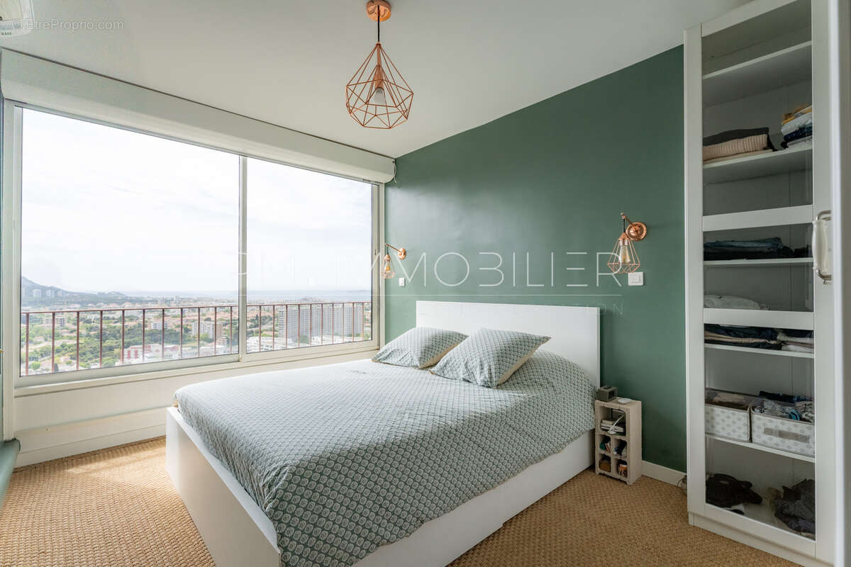 Appartement à MARSEILLE-9E