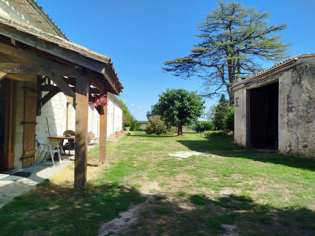 Maison à SOUSSAC