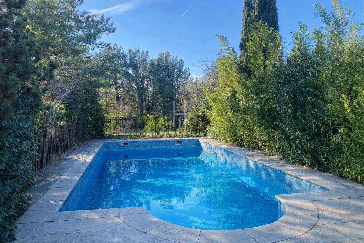 Maison à MAUSSANE-LES-ALPILLES