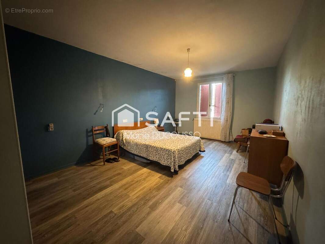 Maison 229 m² à Saint-Magne-De-Castillon  - photo 4