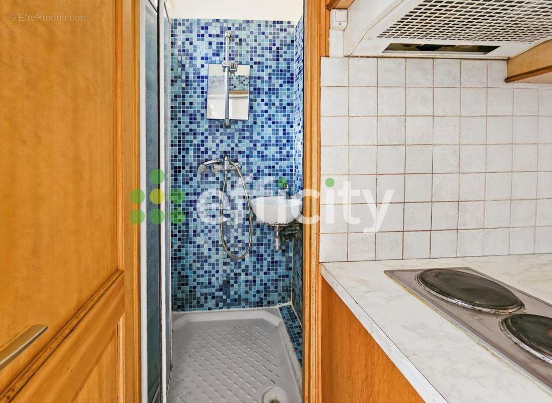 Appartement à PARIS-14E