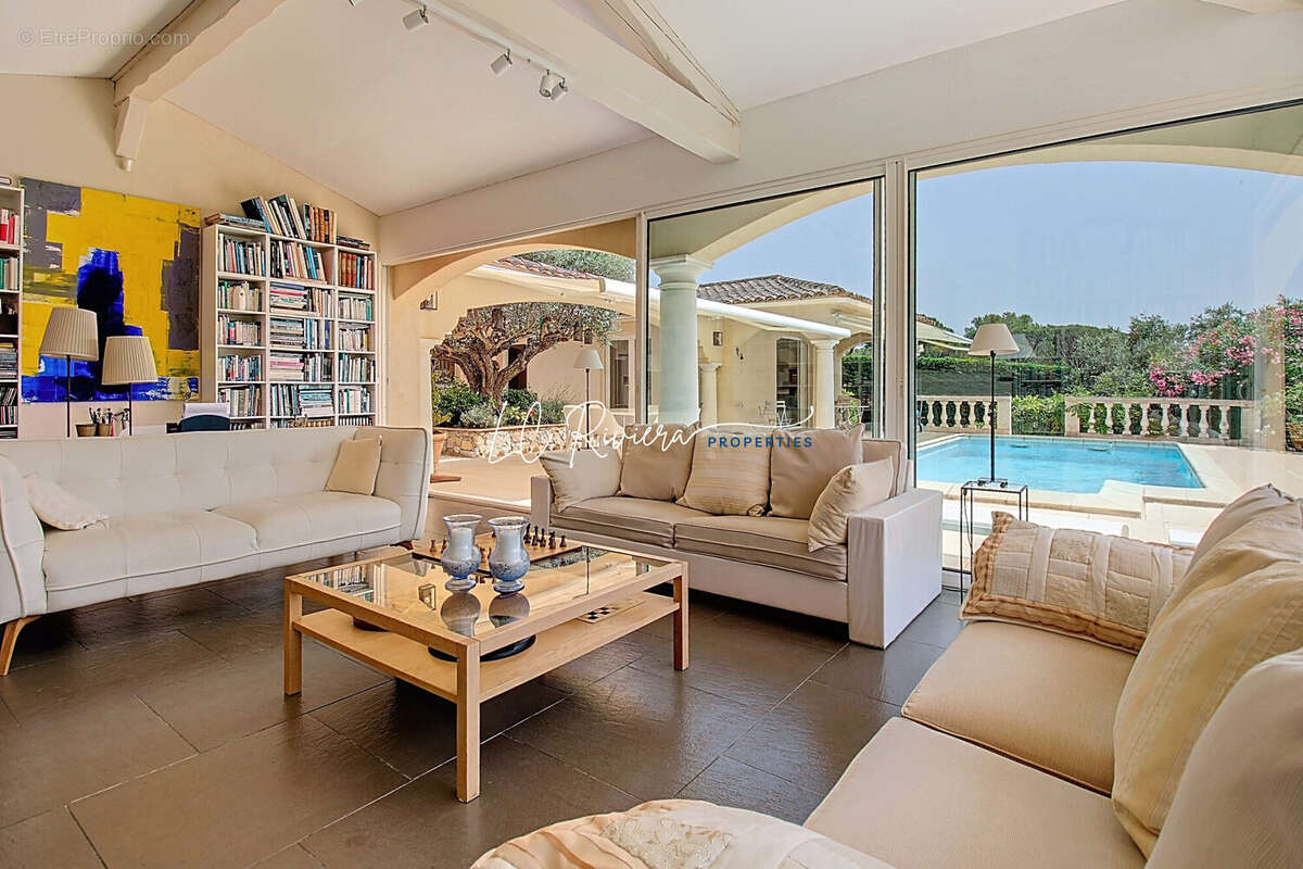 Maison à SAINT-RAPHAEL