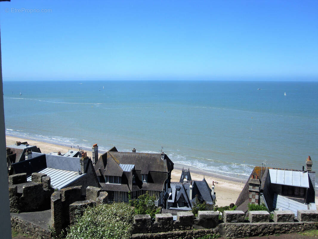 Appartement à TROUVILLE-SUR-MER