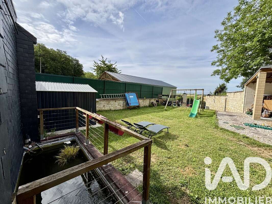 Maison 96 m² à Seuilly  - photo 7