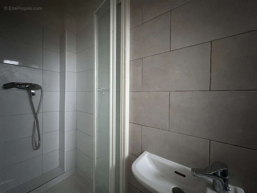 Appartement à AUBERVILLIERS