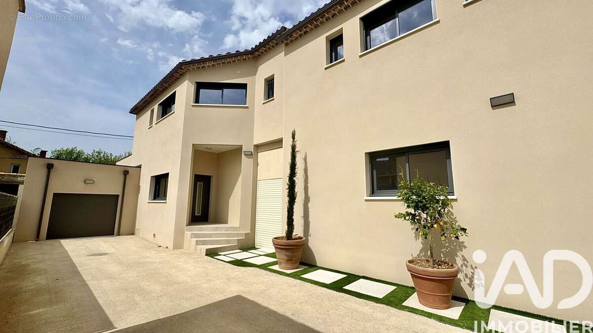 Photo 7 - Maison à L'ISLE-SUR-LA-SORGUE