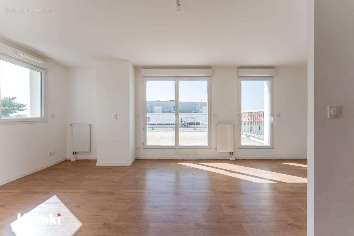 Appartement à REZE