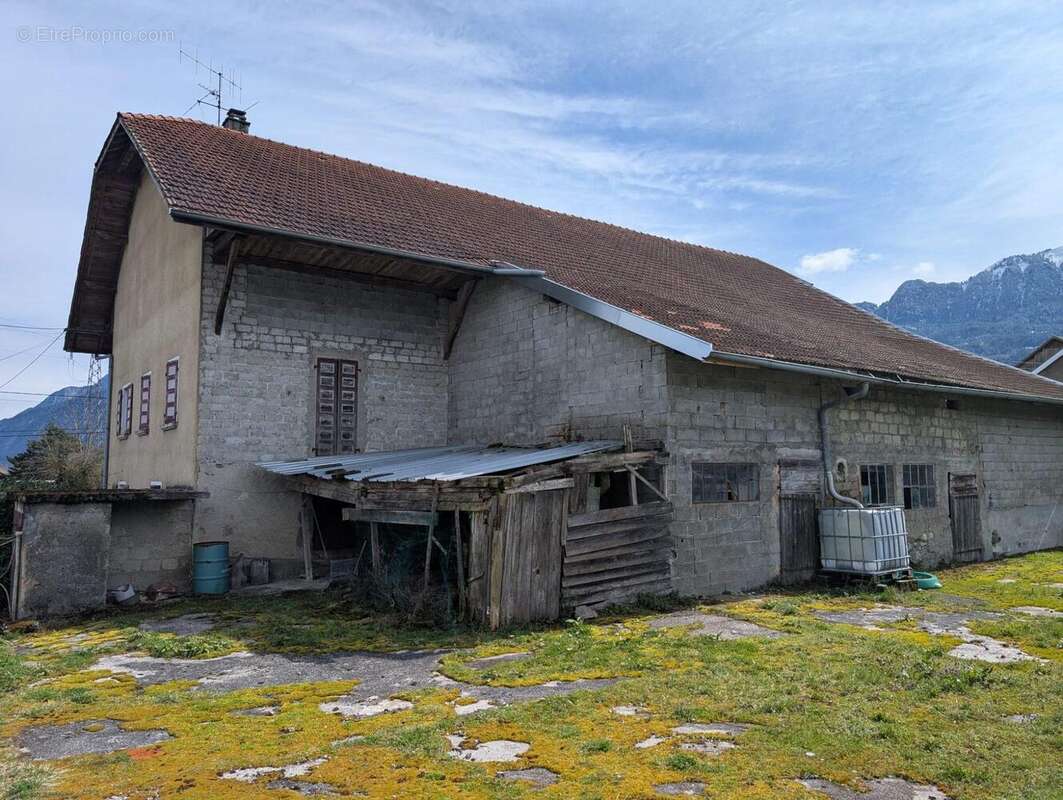 Maison à AMANCY