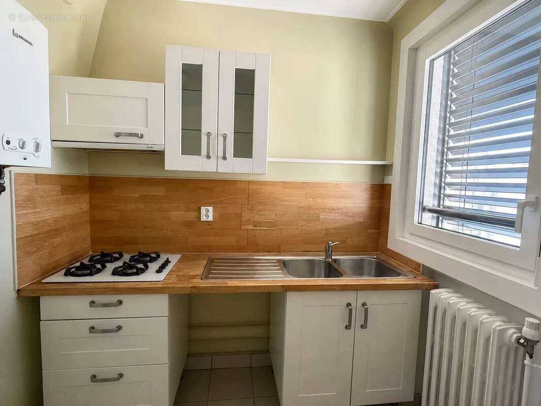 Appartement à PARIS-19E
