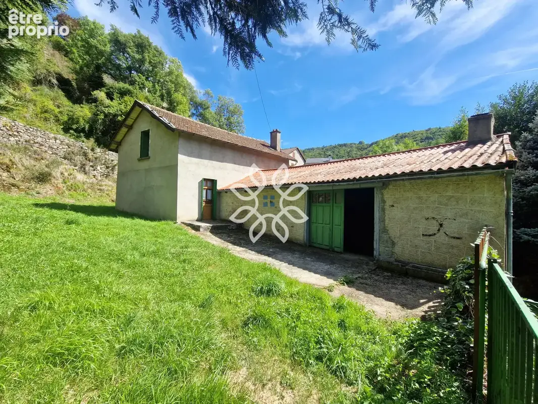 Maison de caractère avec droit d’eau et vaste terrain - photo 4