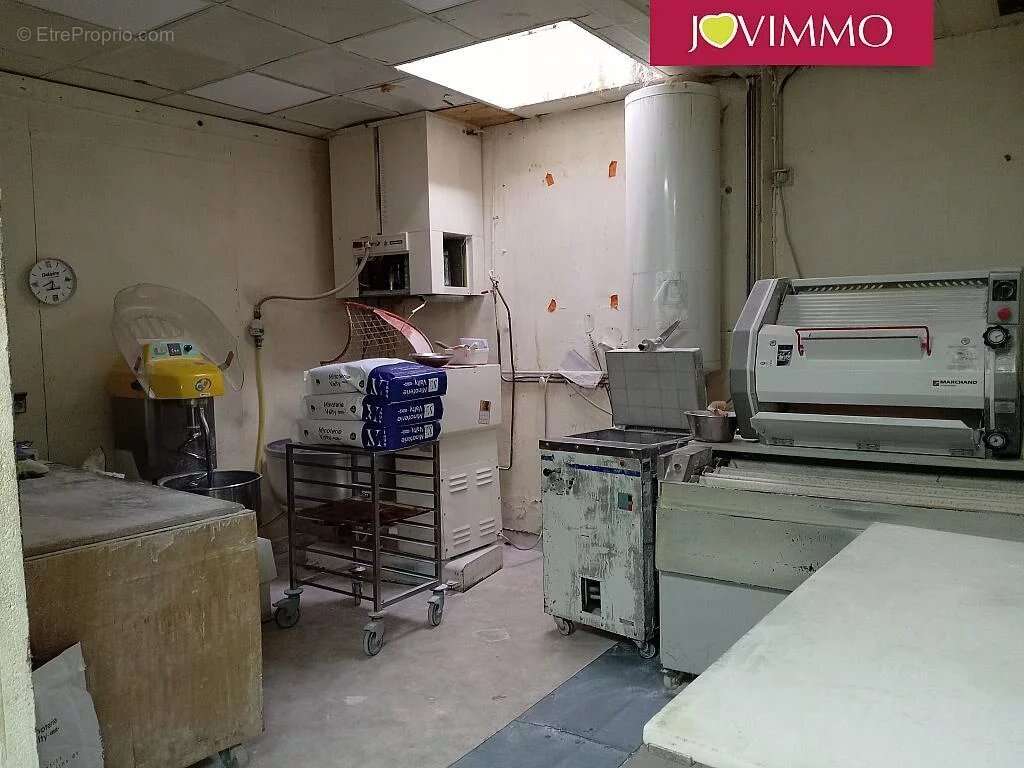 Commerce à SAINT-ELOY-LES-MINES