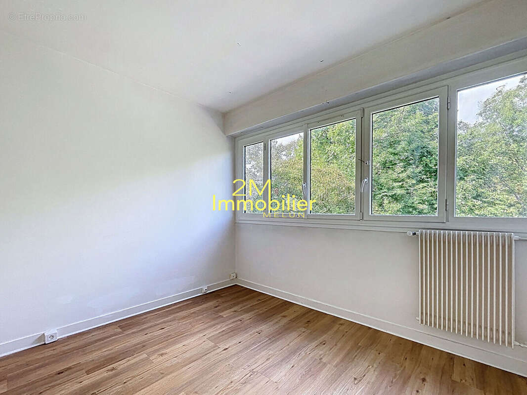 Appartement à VAUX-LE-PENIL