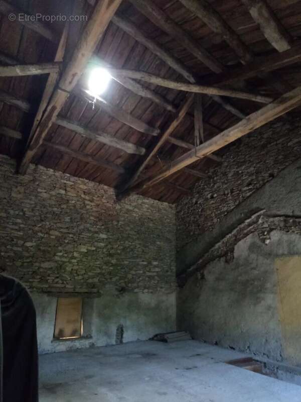 Appartement à MONTREDON-LABESSONNIE