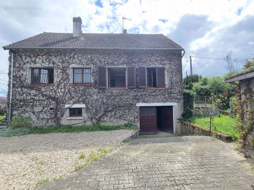 Maison à NEUVY-SAINT-SEPULCHRE