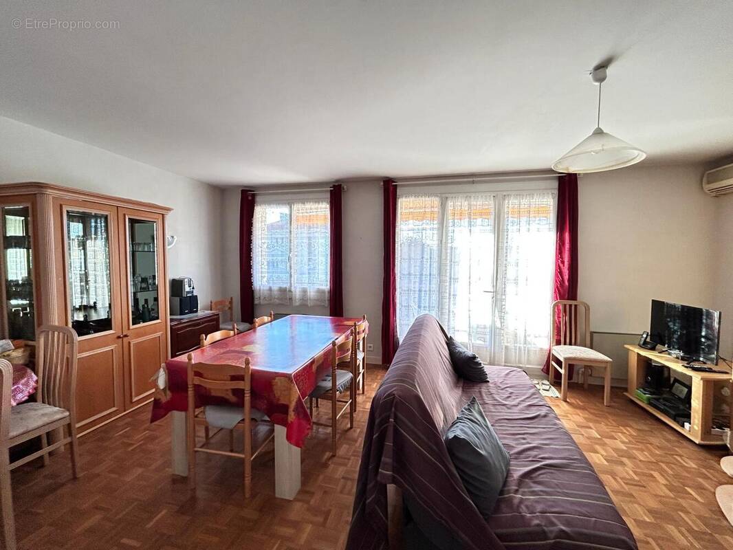 Photo 1 - Appartement à MONTELIMAR