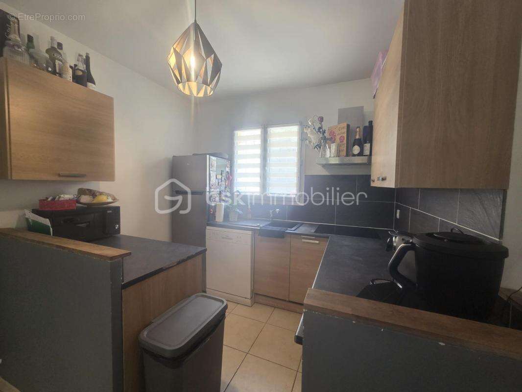 Maison à LA BASTIDE-DES-JOURDANS