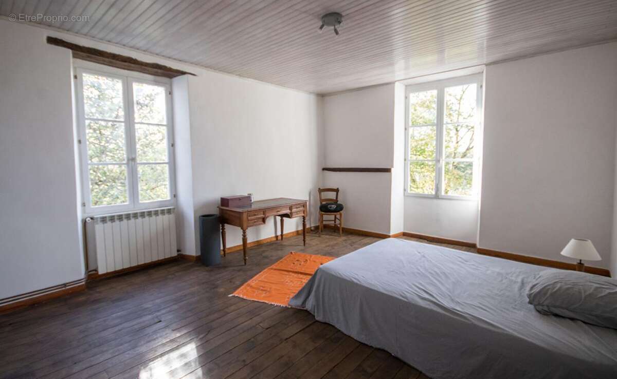 Maison à MIRANDE