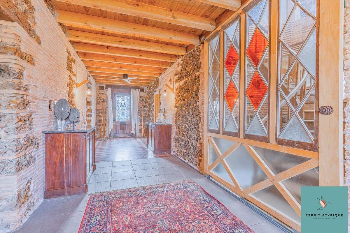 Maison 360 m² à Pontenx-Les-Forges  - photo 2