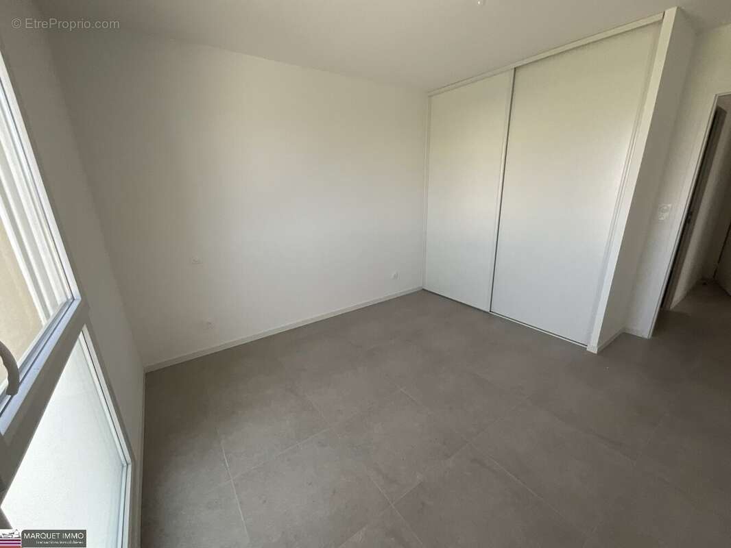 Appartement à SAUVIAN
