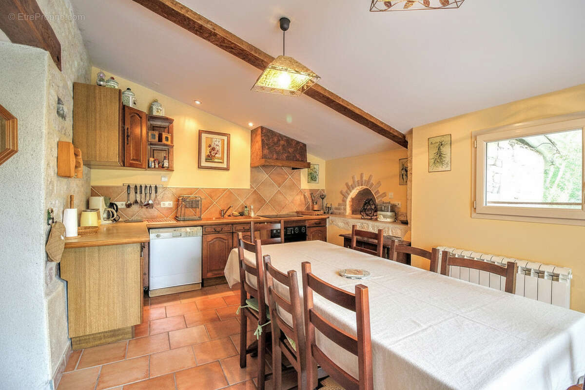 Deux maisons en pierre : investissement locatif ou rapprochement familial au coeur du Quercy Blanc - photo 4