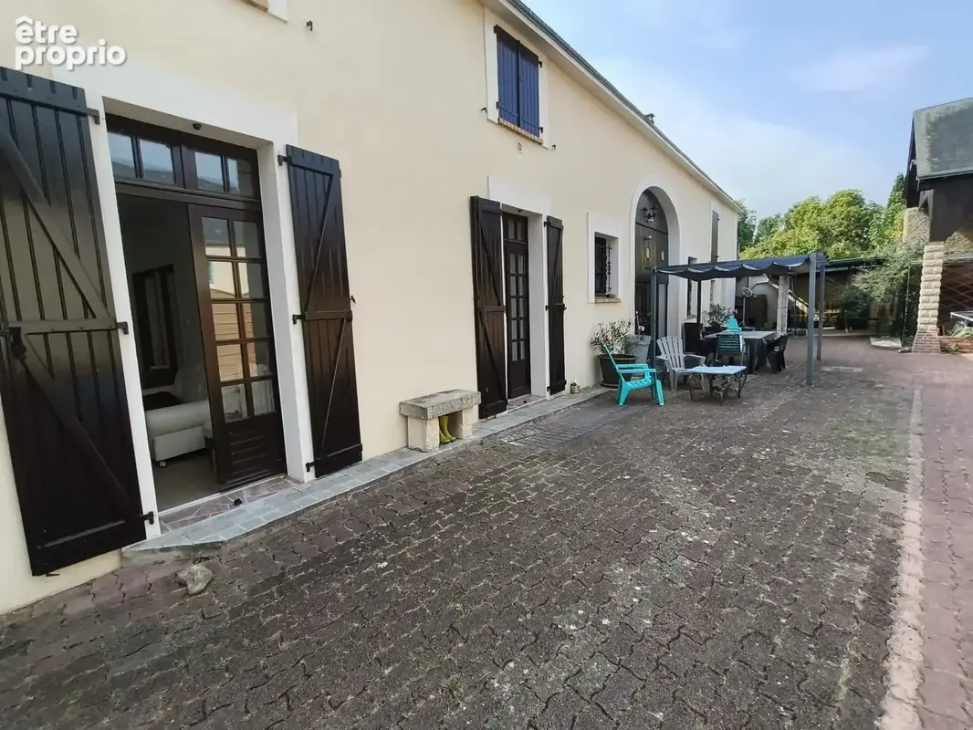 Maison 10 pièces 229 m² à vendre à Marcon (72340) - photo 6
