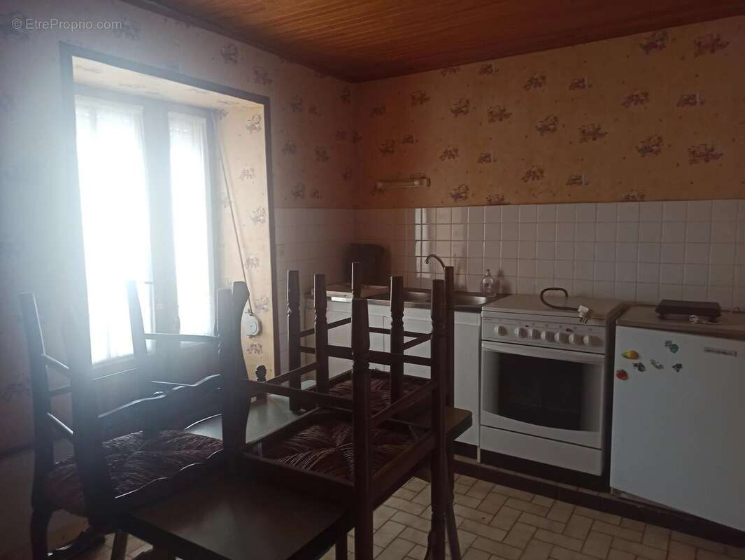 Maison à SAINT-SAMSON-SUR-RANCE