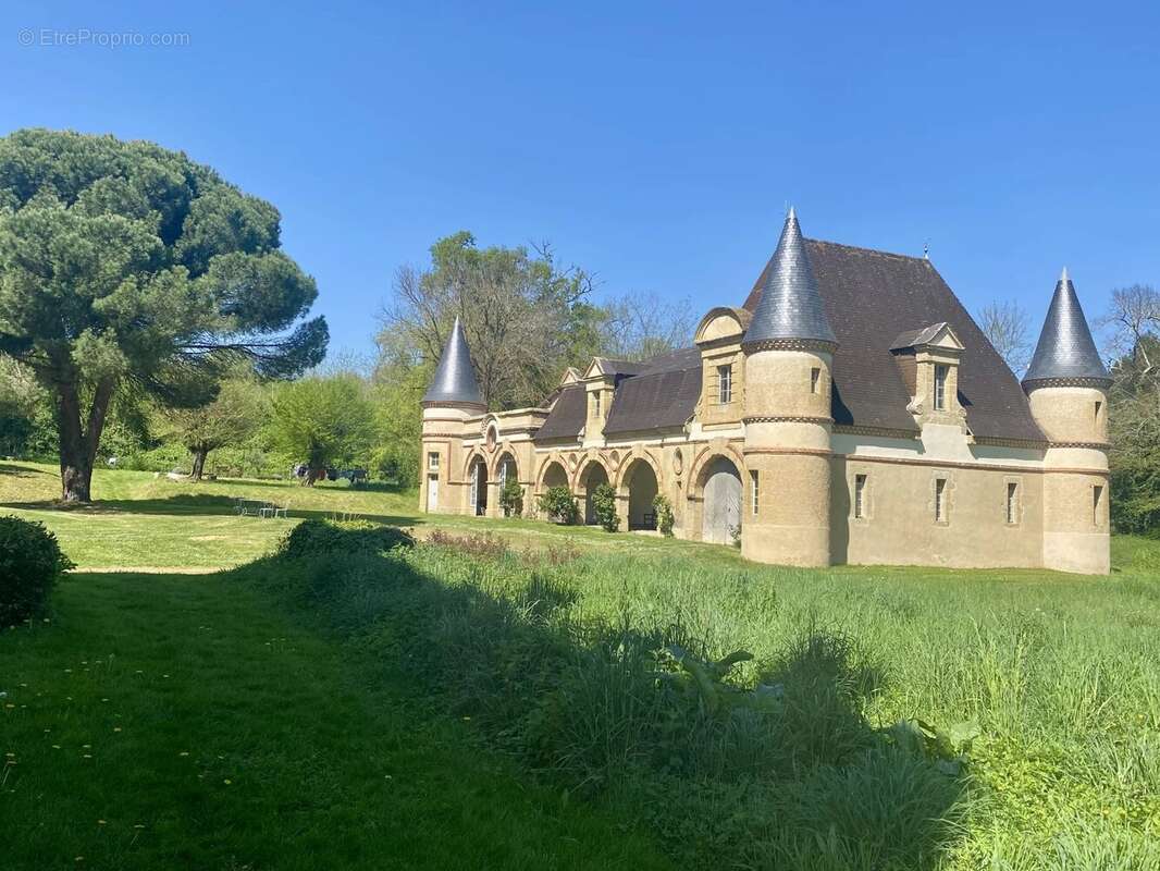 Maison à MIRANDE