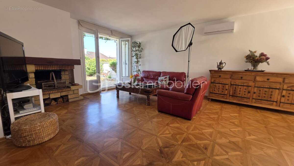 Maison plain-pied 115 m2 - 4 chambres - terrain 500 m2 - piscine - photo 5