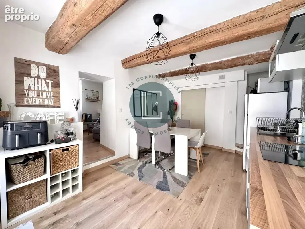 Appartement à MAUGUIO